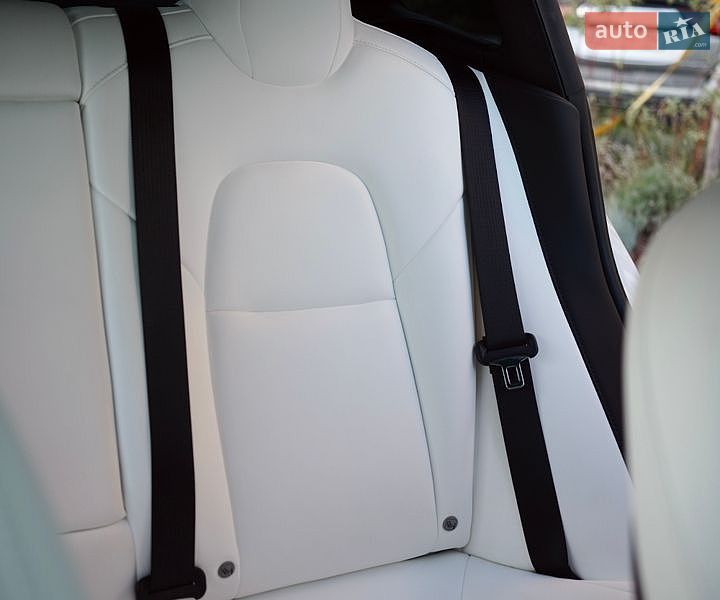 Седан Tesla Model 3 2020 в Софиевской Борщаговке