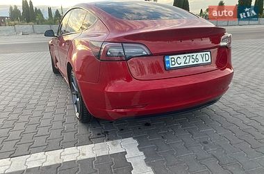 Седан Tesla Model 3 2022 в Киеве