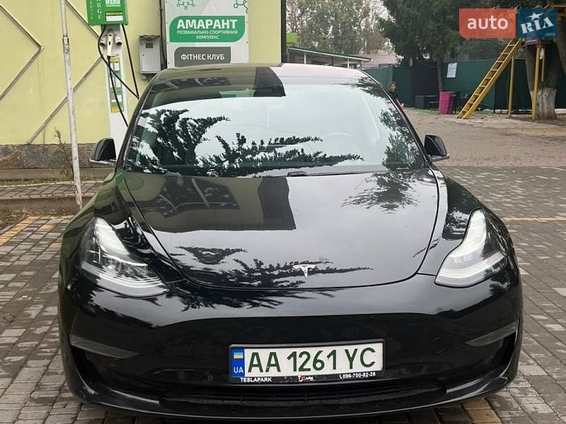 Tesla Model 3 2018