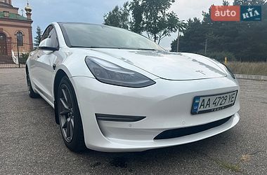 Седан Tesla Model 3 2021 в Кропивницком
