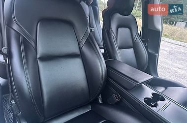 Седан Tesla Model 3 2021 в Кропивницком