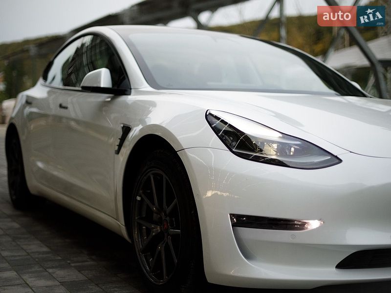 Седан Tesla Model 3 2021 в Львове фото 5 Седан Tesla Model 3 2021 в Львове