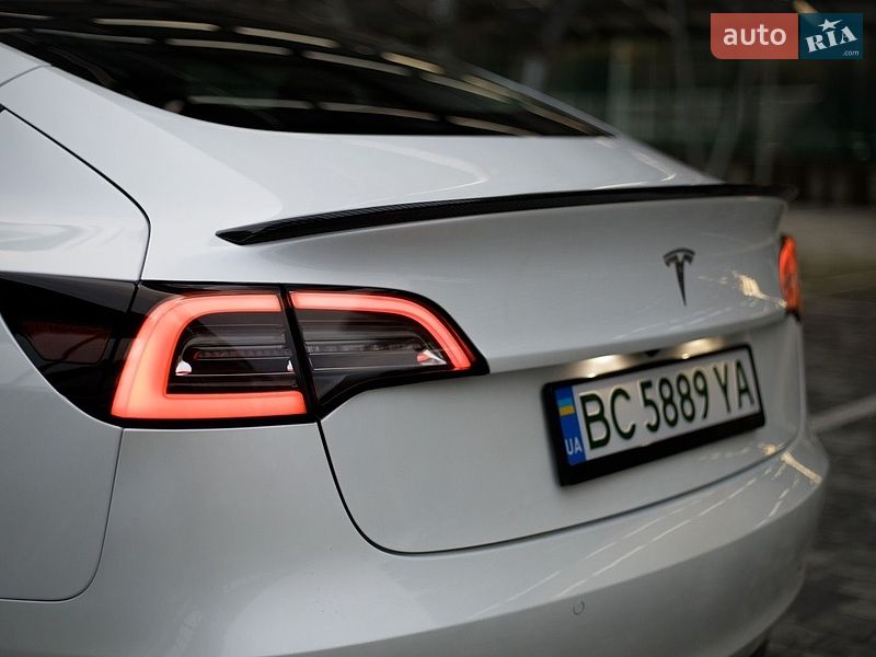Седан Tesla Model 3 2021 в Львове фото 6 Седан Tesla Model 3 2021 в Львове
