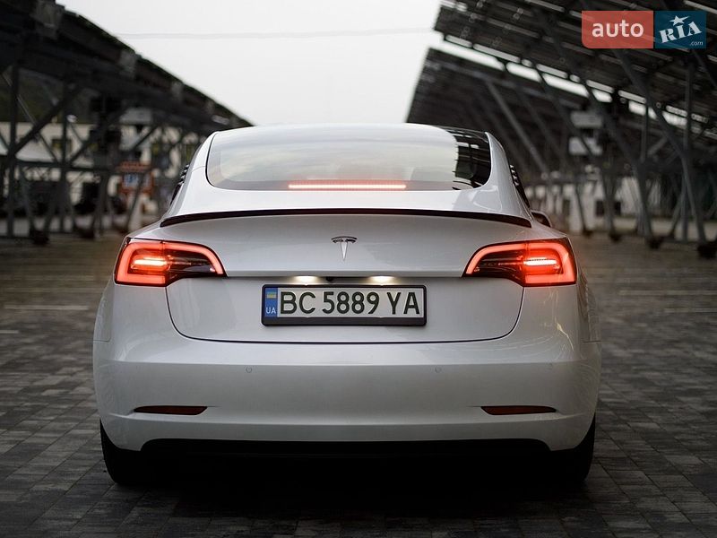 Седан Tesla Model 3 2021 в Львове фото 7 Седан Tesla Model 3 2021 в Львове