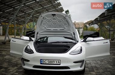 Седан Tesla Model 3 2021 в Львове фото 10 Седан Tesla Model 3 2021 в Львове