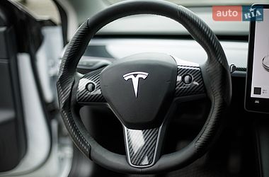 Седан Tesla Model 3 2021 в Львове фото 18 Седан Tesla Model 3 2021 в Львове