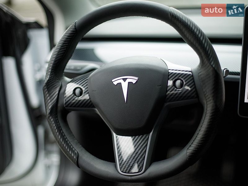 Седан Tesla Model 3 2021 в Львове фото 18 Седан Tesla Model 3 2021 в Львове