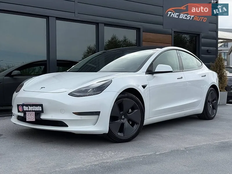 Tesla Model 3 2021