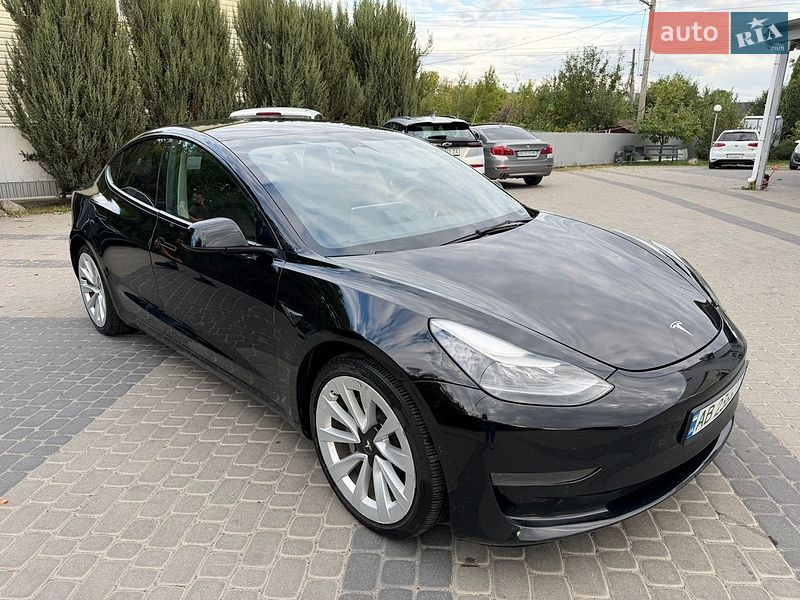 Tesla Model 3 2022
