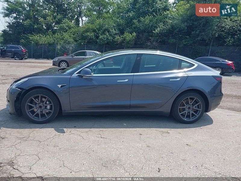 Седан Tesla Model 3 2018 в Львове фото 12 Седан Tesla Model 3 2018 в Львове
