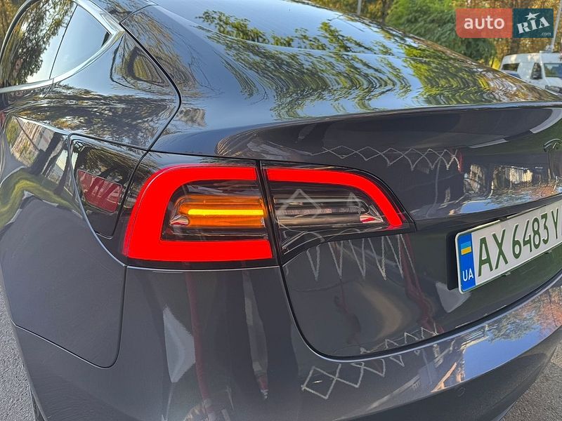 Седан Tesla Model 3 2019 в Харькове