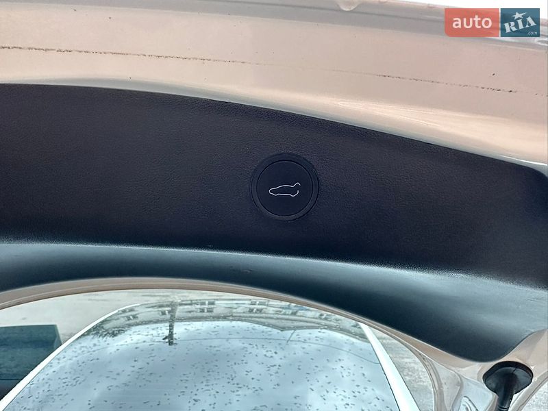 Седан Tesla Model 3 2022 в Полтаве