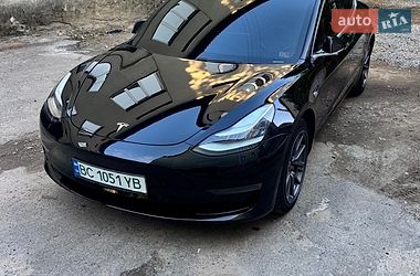 Седан Tesla Model 3 2019 в Дрогобыче
