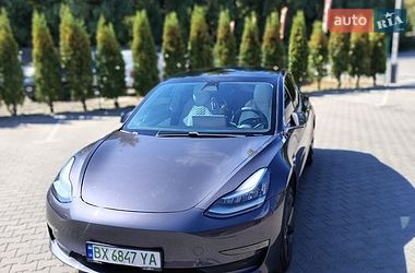 Седан Tesla Model 3 2020 в Хмельницком