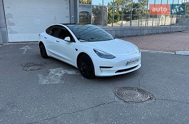Седан Tesla Model 3 2022 в Одессе