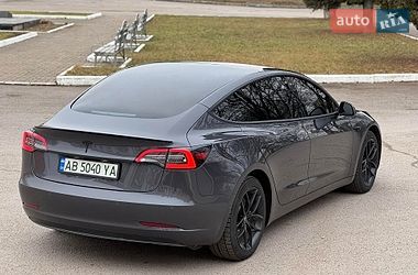 Седан Tesla Model 3 2018 в Львове