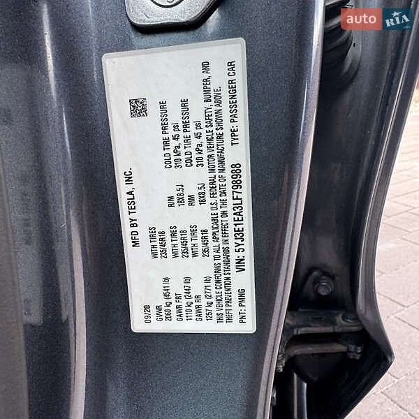 Седан Tesla Model 3 2020 в Вінниці