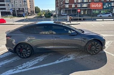 Седан Tesla Model 3 2023 в Киеве