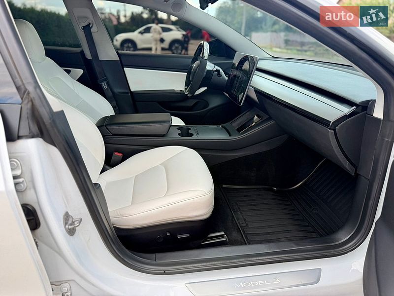 Седан Tesla Model 3 2019 в Кривом Роге
