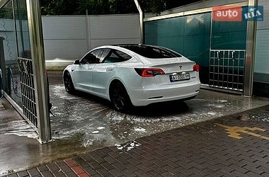 Седан Tesla Model 3 2019 в Киеве