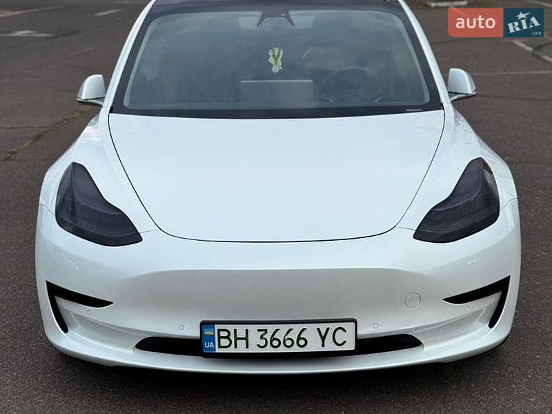 Седан Tesla Model 3 2020 в Одессе
