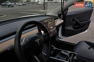 Седан Tesla Model 3 2020 в Одессе