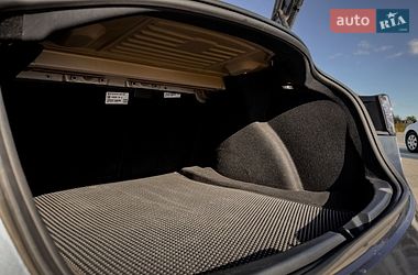 Седан Tesla Model 3 2023 в Черкассах