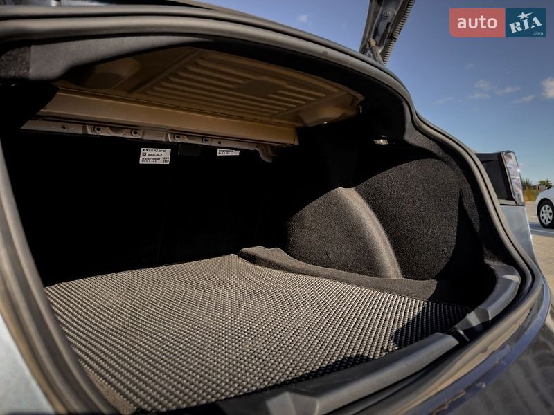 Седан Tesla Model 3 2023 в Черкассах