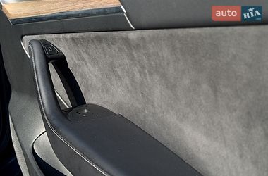 Седан Tesla Model 3 2023 в Черкассах