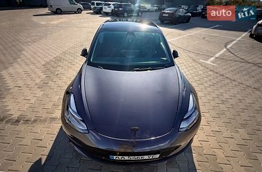 Седан Tesla Model 3 2023 в Черкассах