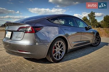 Седан Tesla Model 3 2023 в Черкассах