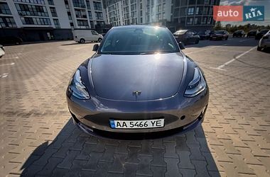 Седан Tesla Model 3 2023 в Черкассах