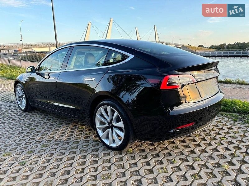 Tesla Model 3 2020 Tesla Model 3 2020