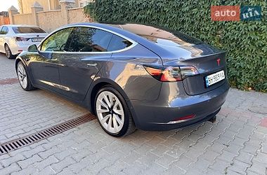 Седан Tesla Model 3 2019 в Одесі