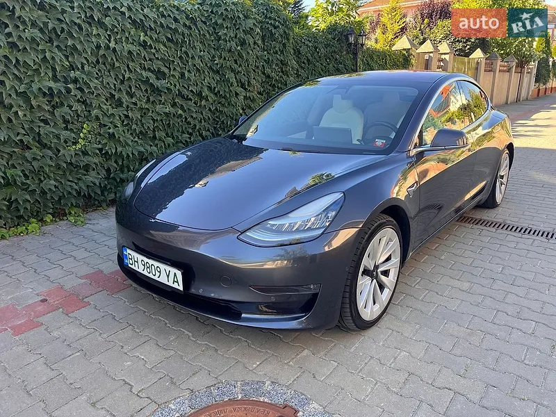 Tesla Model 3 2019