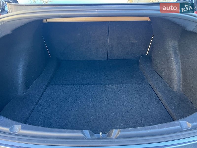 Седан Tesla Model 3 2019 в Одесі