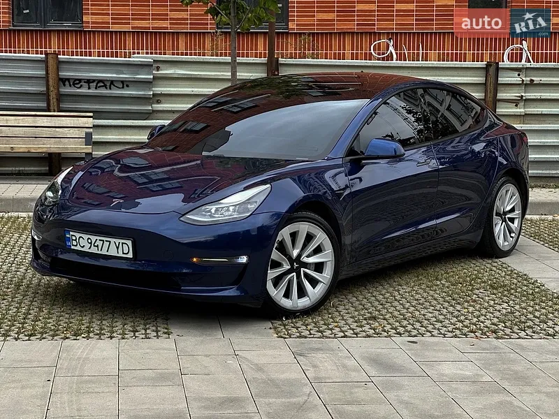 Tesla Model 3 2021