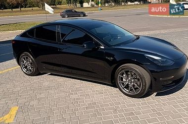 Седан Tesla Model 3 2023 в Харькове