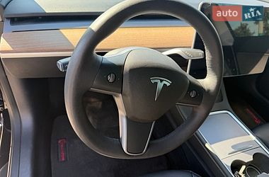 Седан Tesla Model 3 2023 в Харькове