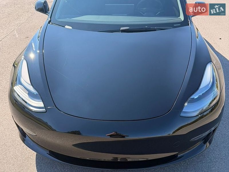 Седан Tesla Model 3 2023 в Харькове