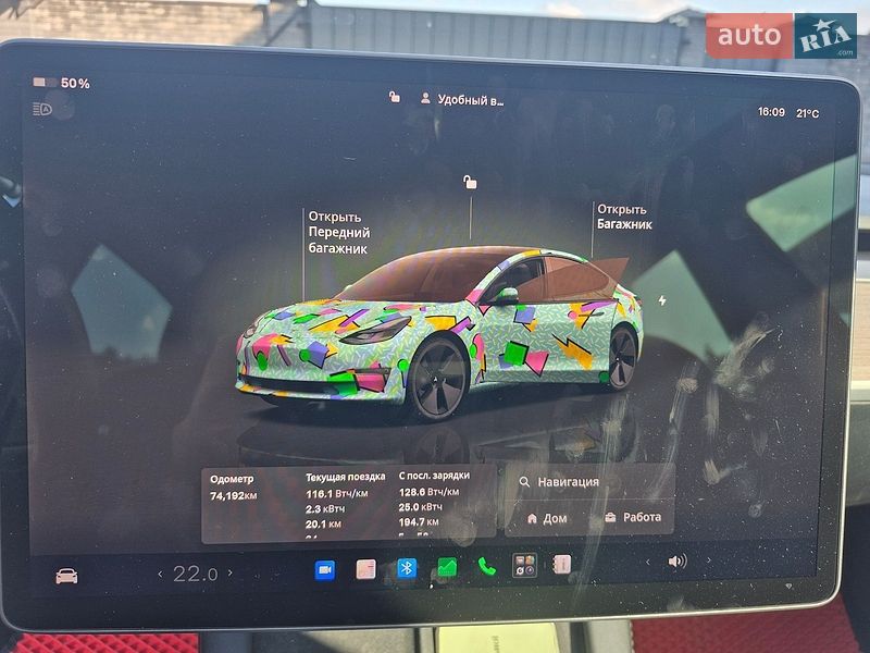 Седан Tesla Model 3 2022 в Києві