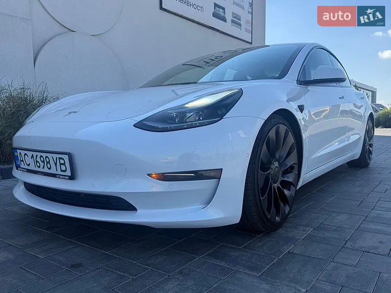 Tesla Model 3