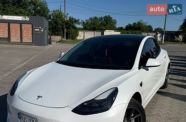 Седан Tesla Model 3 2022 в Дунаївцях Седан Tesla Model 3 2022 в Дунаївцях