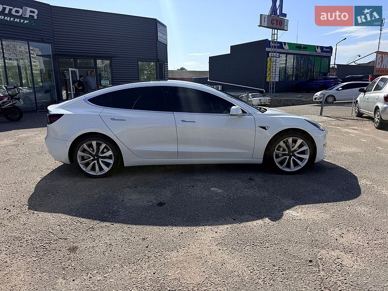 Седан Tesla Model 3 2018 в Запорожье