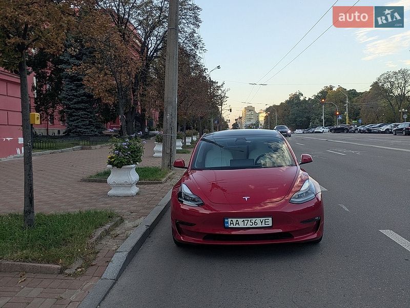 Седан Tesla Model 3 2023 в Києві фото 14 Седан Tesla Model 3 2023 в Києві