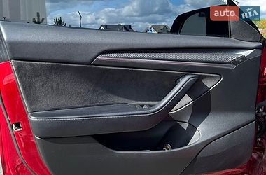 Седан Tesla Model 3 2022 в Луцке