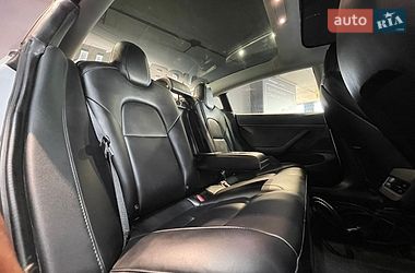 Седан Tesla Model 3 2020 в Одессе