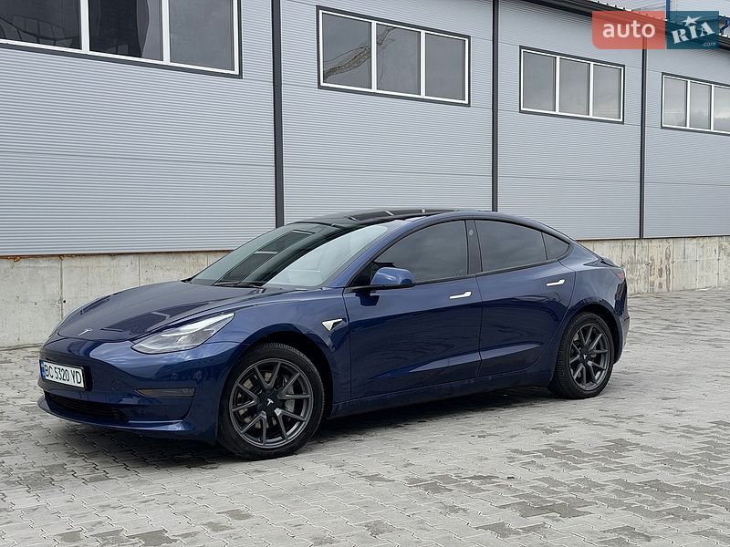 Tesla Model 3 2023