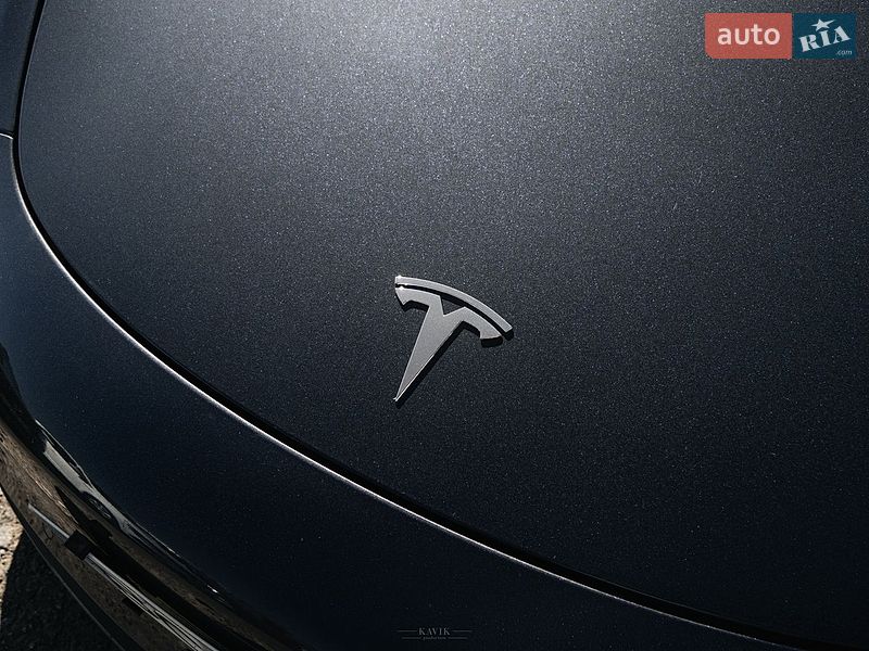 Tesla Model 3 2020