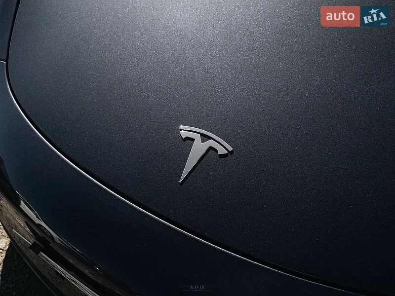 Tesla Model 3 2020